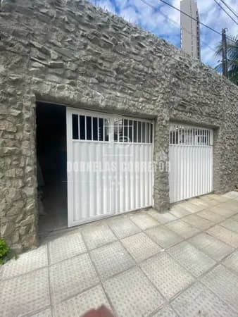 Casa Alto Padrão na Torre | 5 Quartos, 2 Suítes, 2 Closet, Banheira, Salão de Festa, Varanda ,Terraço