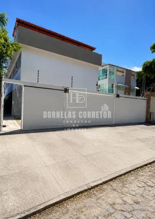 Casa Triplex Alto Padrão em Bairro Novo | 3 Quartos, Lavado, Piscina, Churrasqueira, Despensa