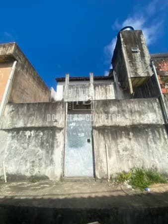 Casa Dois Pavimentos em Tabajara | 4 Quartos, 2 Salas, 2 Cozinhas, Terraço, Quintal, Varanda.
