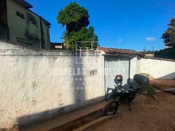 Casa em Mirueira | 2 Quartos, 1 Vaga de Garagem Coberta, Quintal, Terraço.