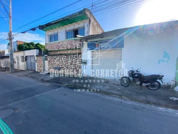 Casa Duplex em Afogados | 4 Quartos, 2 Banheiros, 2 Salas + Ponto Comercial.