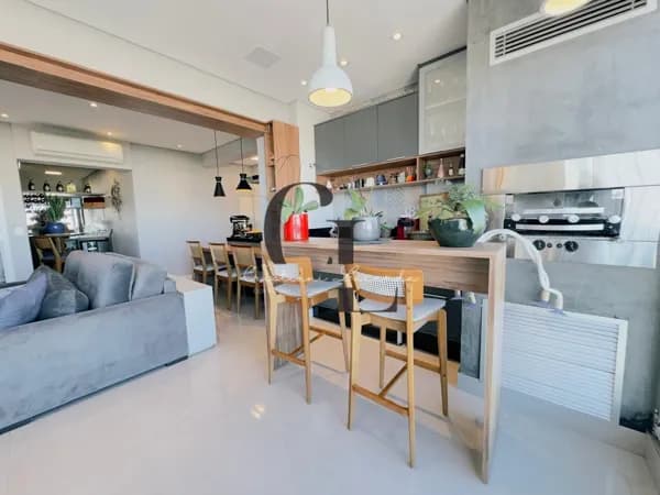 Apartamento à venda com 3 dormitórios e 2 vagas no Jardim Paraíso