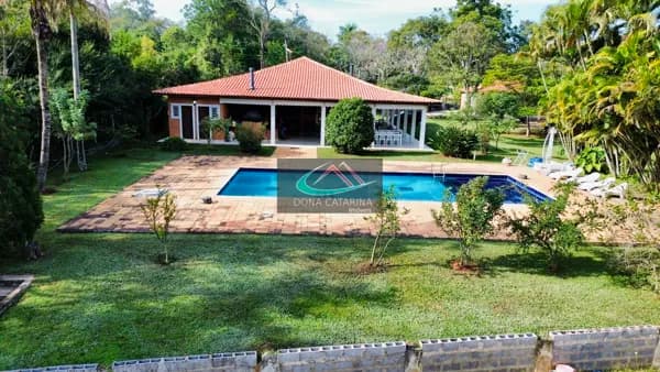 Á Venda, Magnífica Chácara de 3.300m² em Condomínio Fechado em Itu/SP