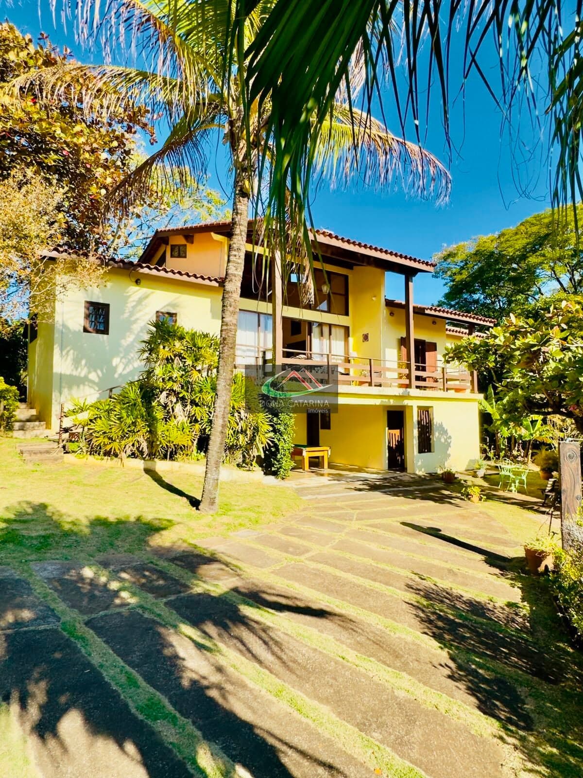 Chácara 1.100m² à Venda em Condomínio Fechado - Mairinque SP!