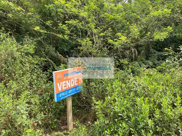 Lote/Terreno em Laguna - Praia de Itapiruba