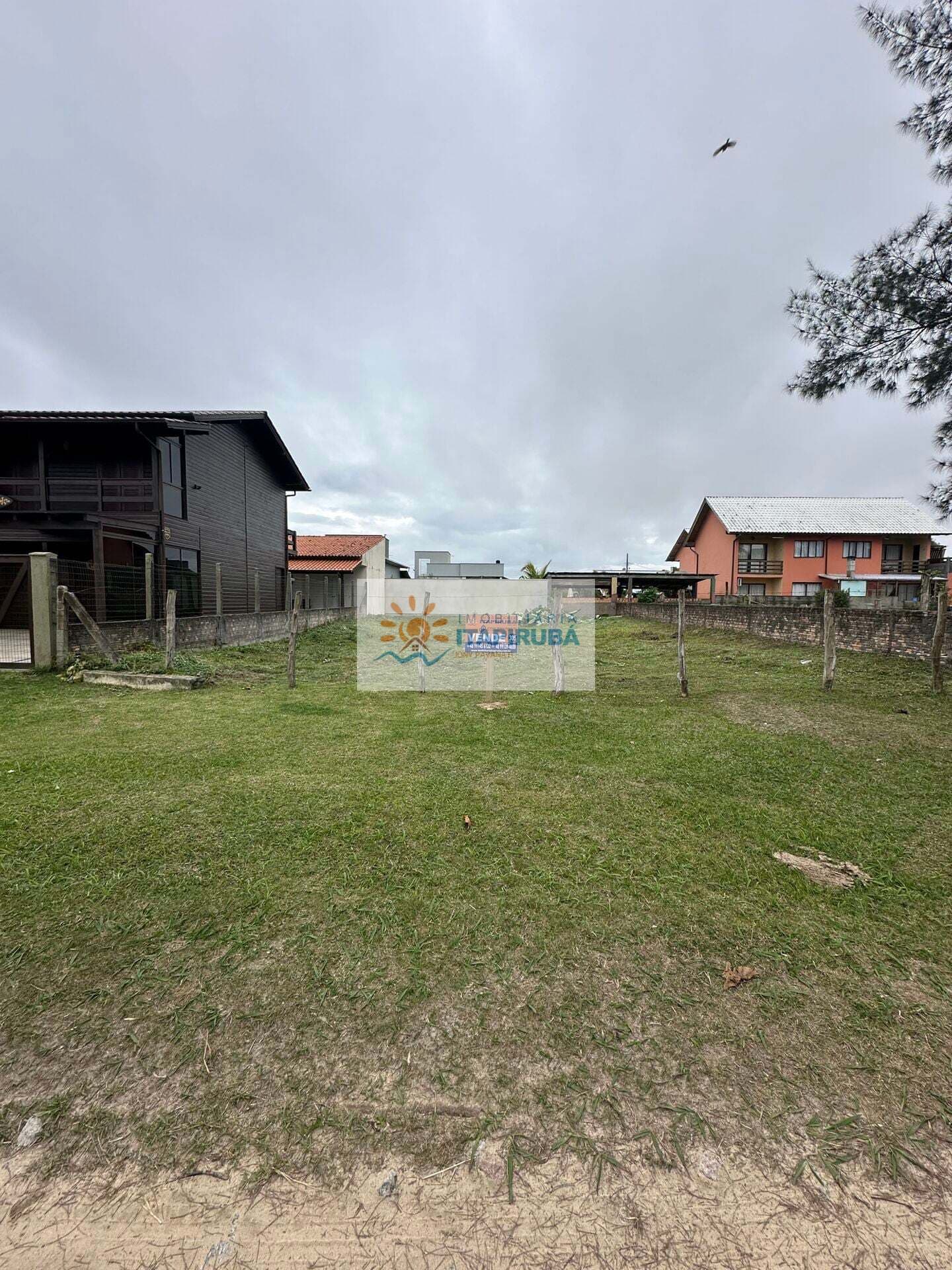 Lote/Terreno em Laguna - Itapiruba