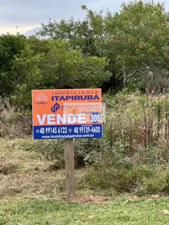 Lote/Terreno em Laguna - Itapiruba