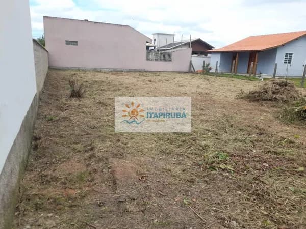 Lote aterrado