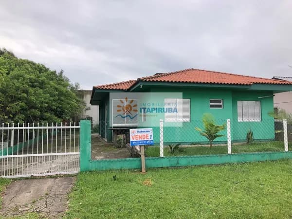 Casa em Laguna - Itapiruba