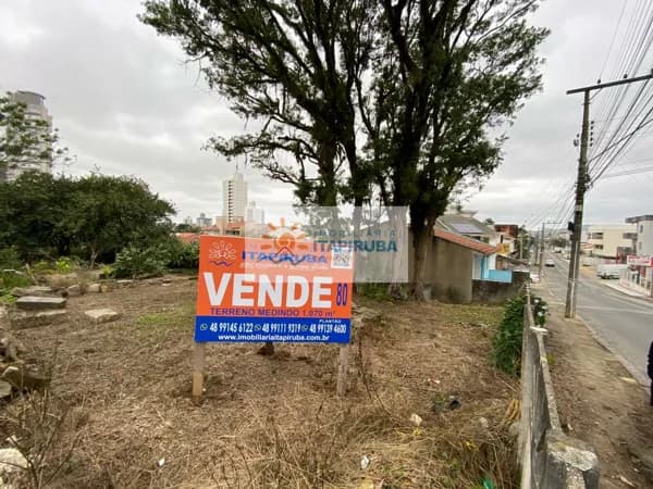 Lote/Terreno em Tubarão - Centro