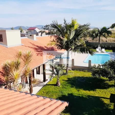 Casa com 3 suítes