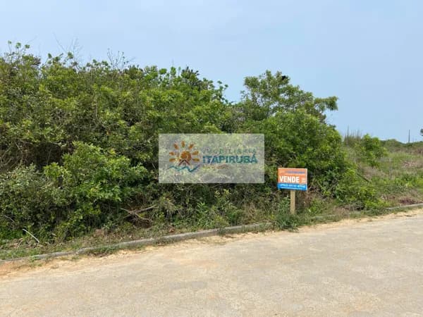Lote/Terreno em Laguna - Praia de Itapiruba