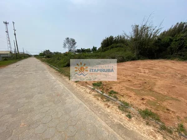 Lote/Terreno em Laguna - Praia de Itapiruba