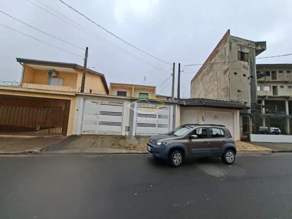Sobrado em Sorocaba - Jardim Santa Rosa