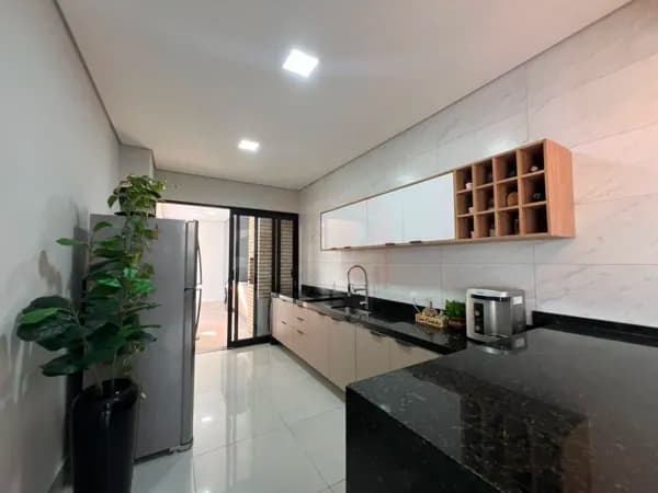 Casa de Condomínio em Sorocaba - Horto Florestal