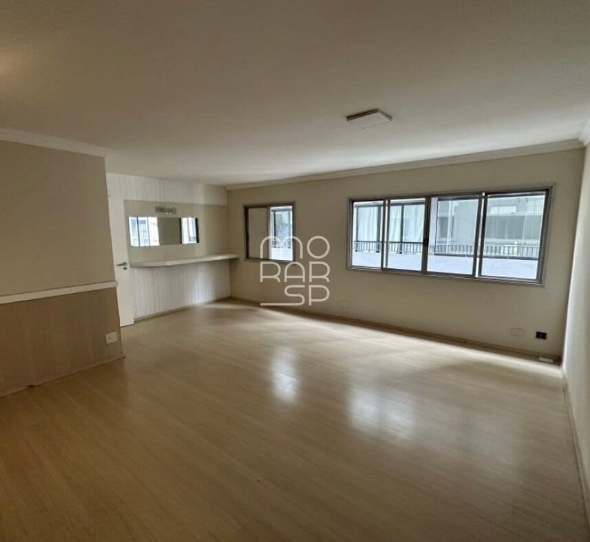 Apartamento Reformado 3 quartos sendo 1 suite