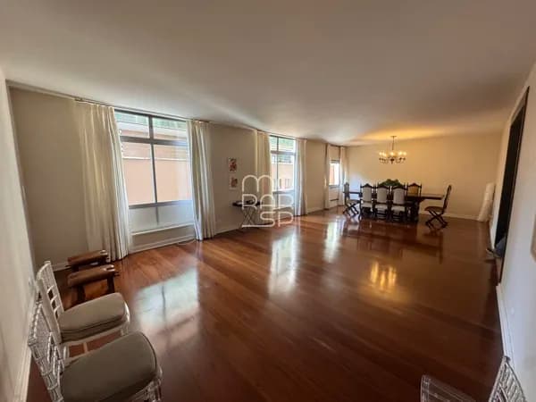 Apartamento em São Paulo - Jardim Paulista