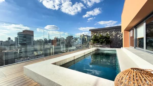 Cobertura Duplex Reformada no Jardim América — Piscina Privativa e Espaço Gourmet
