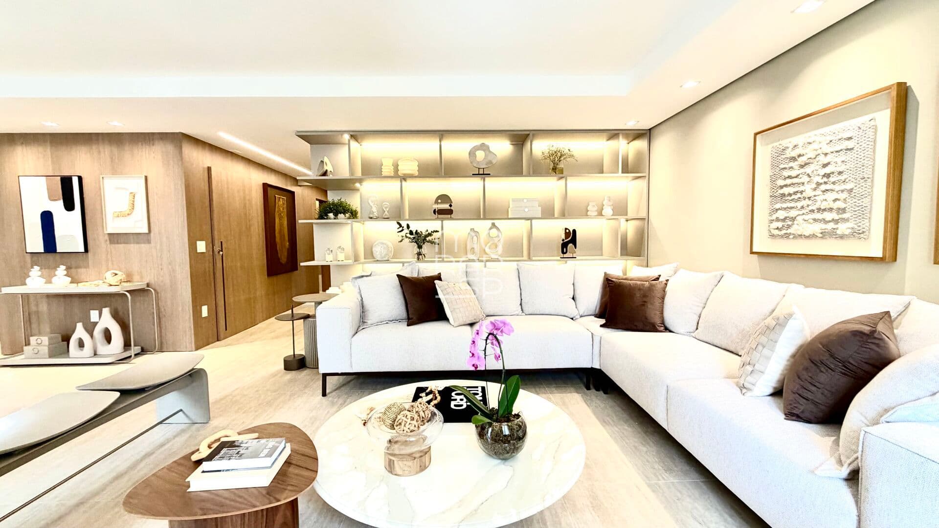 JARDIM AMÉRICA | 222 M² REFORMADOS E MOBILIADOS | 3 SUÍTES | 3 VAGAS | PORTEIRA FECHADA