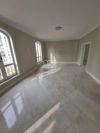 Apartamento em condomínio muito exclusivo. Condomínio elegante com academia com sala de pilates. E um jardim maravilhoso