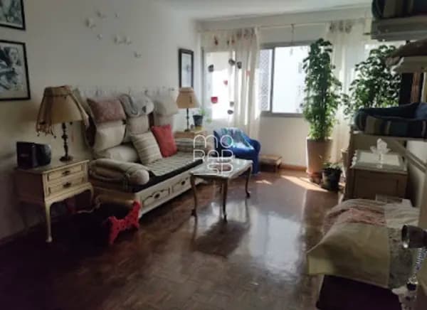 Apartamento para reforma. Ótima localização na parte plana do Jardim Paulista