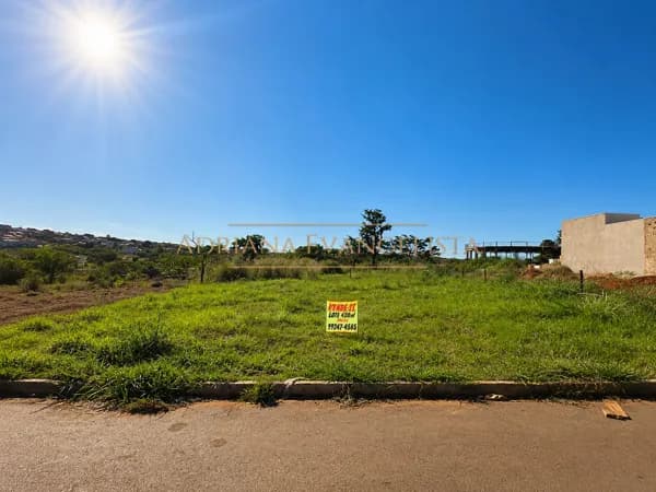 Lote à Venda no Lírios do Campo em Anápolis