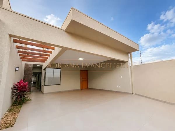 Casa à Venda no Residencial Flor do Cerrado
