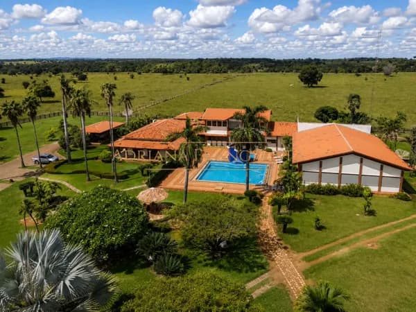 Fazenda de Alto Padrão em Mundo Novo