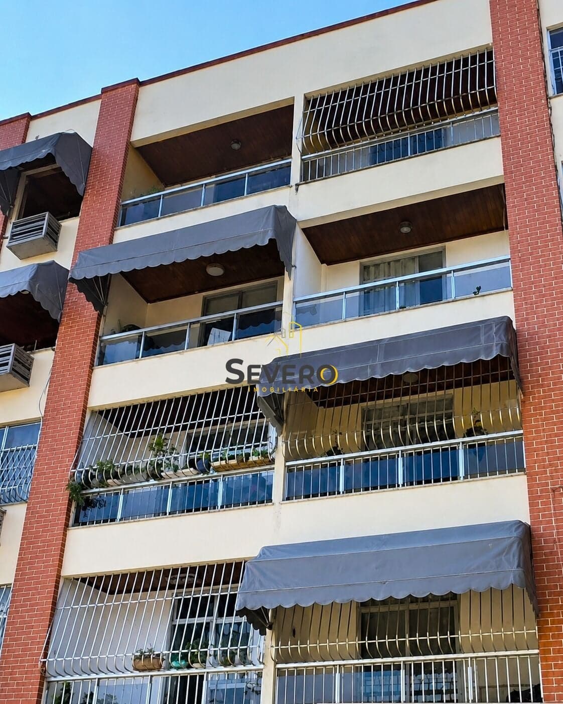 Apartamento em São Gonçalo - Coelho