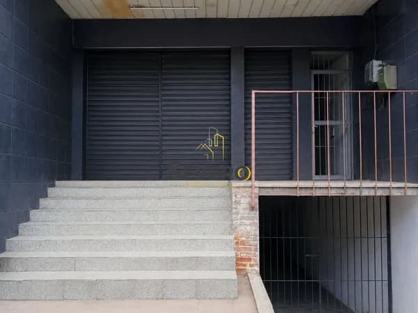Loja Ponto Comercial - 170m² na Alfredo Backer - Mutondo – SG.