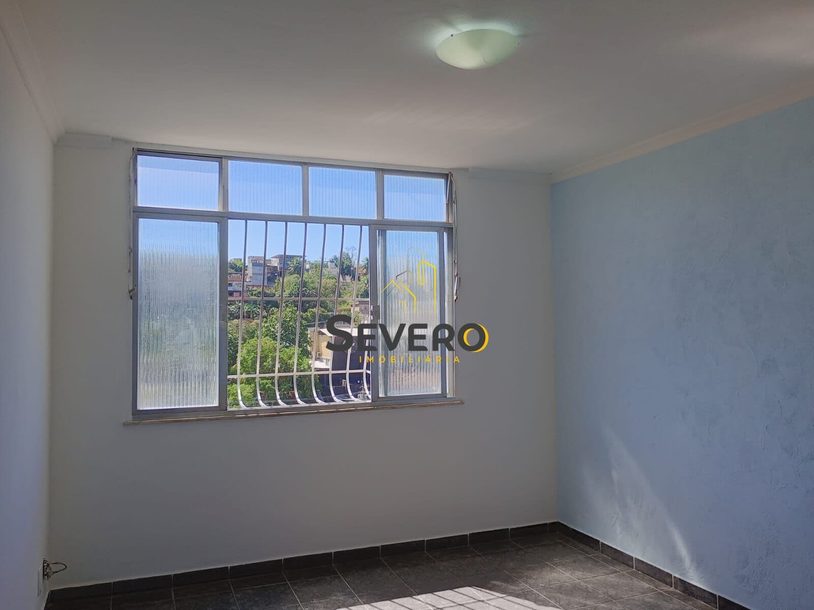 Apartamento Reformado – 02 Quartos | Centro de São Gonçalo
