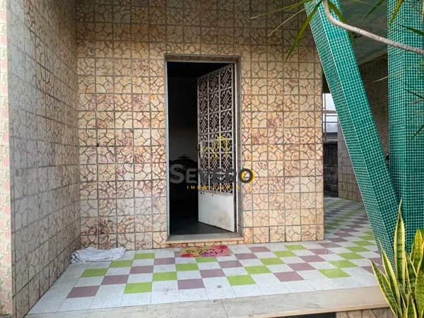 Ótima Casa à venda no bairro Mutuá - São Gonçalo/RJ
