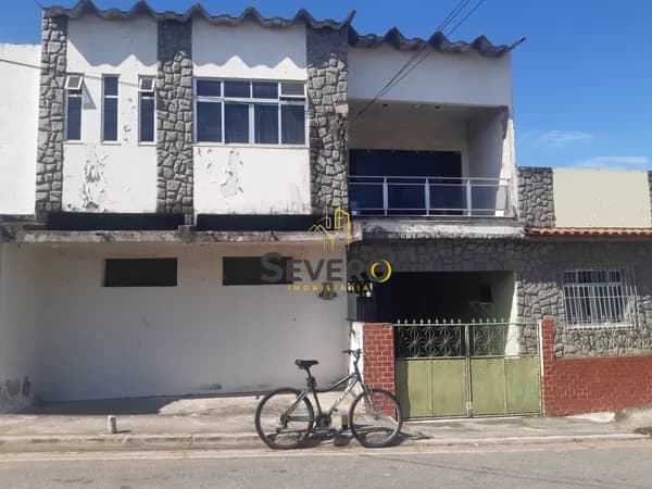 Casa e lojas