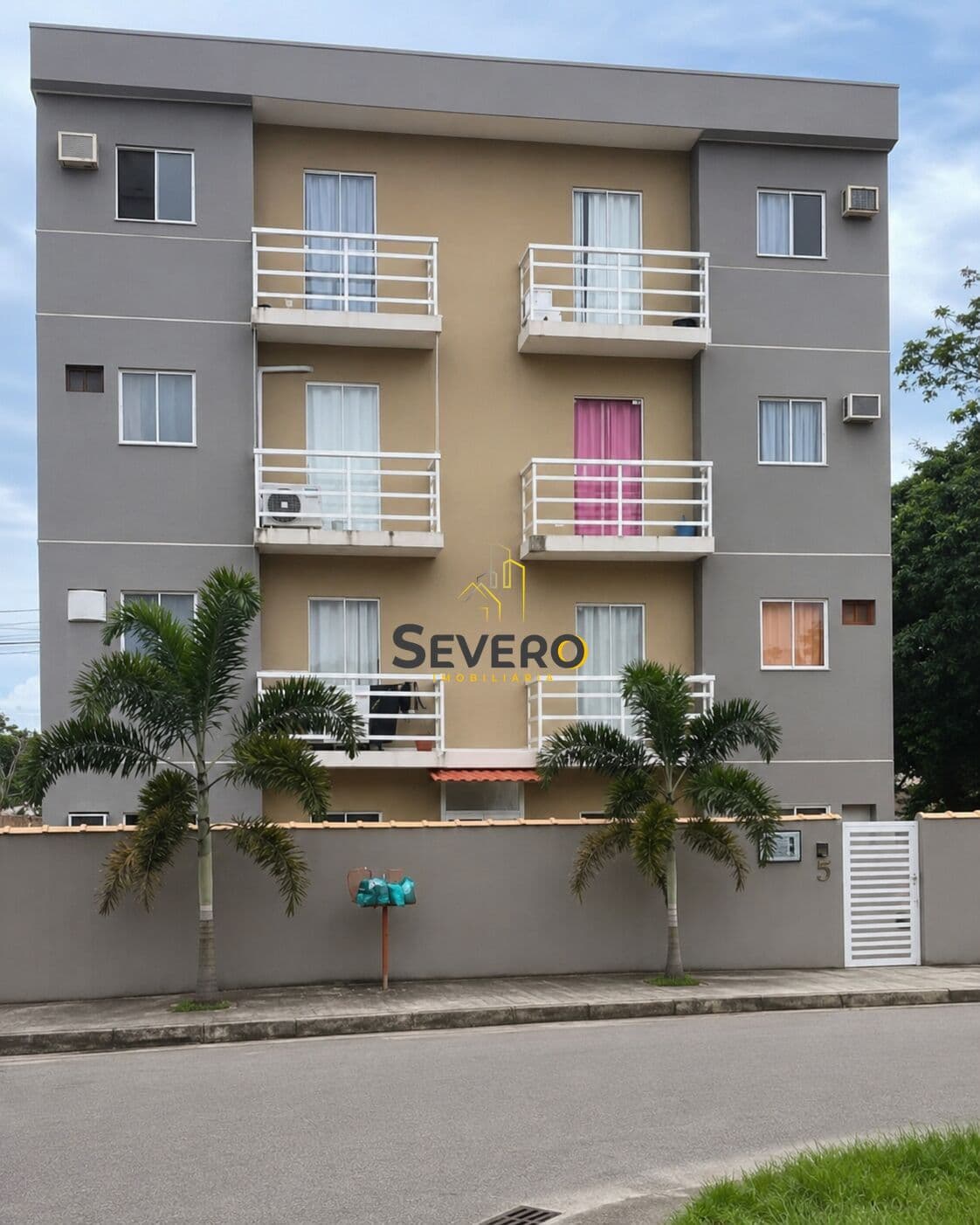 Apartamento em São Gonçalo - Coelho