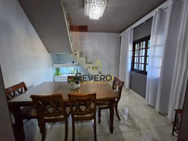 Belíssima Casa Duplex à Venda – Nova Cidade – São Gonçalo/RJ