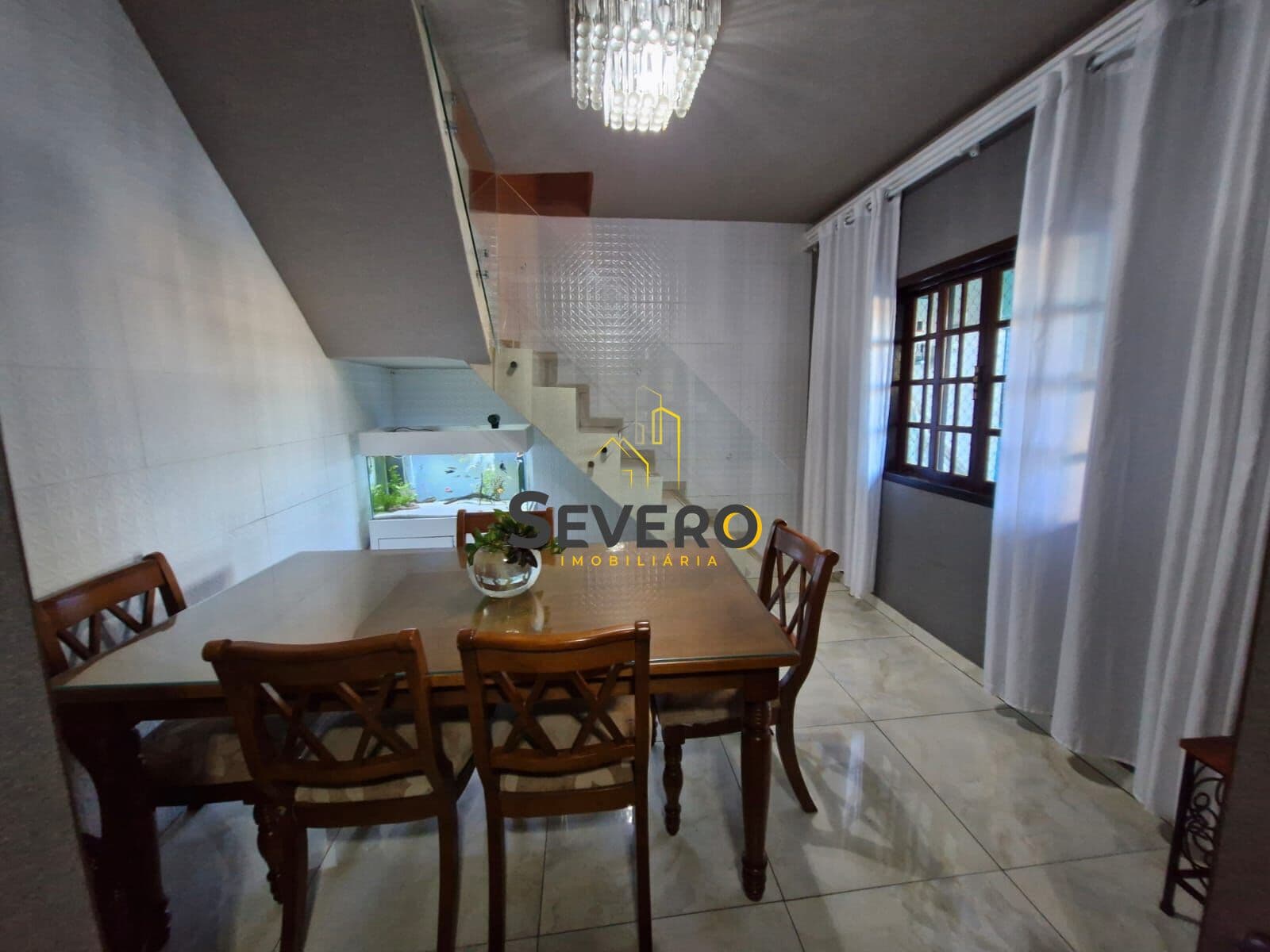 Belíssima Casa Duplex à Venda – Nova Cidade – São Gonçalo/RJ