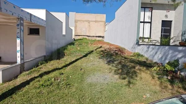 OPORTUNIDADE – TERRENO DE ESQUINA NO CONDOMÍNIO RESIDENCIAL JARDIM