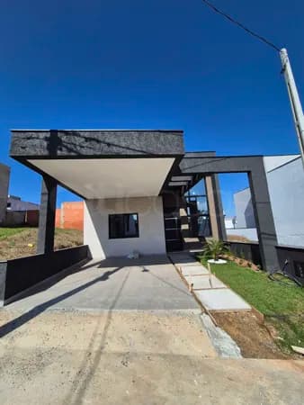 Casa Condomínio Horto Villagio com Piscina