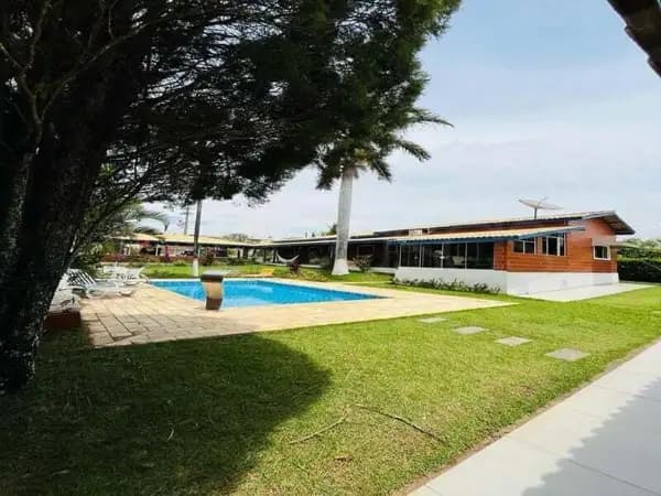 Casa de Condomínio em Sorocaba - Condomínio Vale do Lago