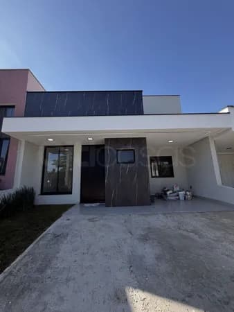 Casa frente área verde, no Condomínio no Terras de São Francisco