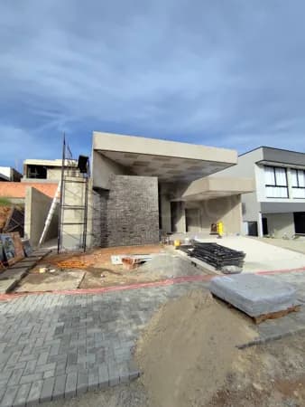 Casa em Votorantim - Alphaville