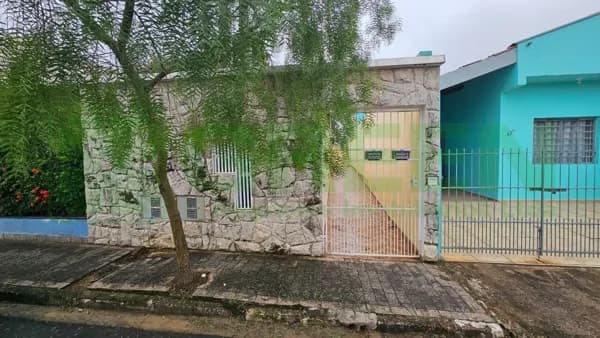 Casa de fundo - Vila Ribeirópolis
