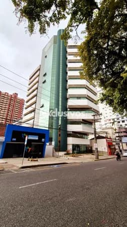 Sala Comercial com 131m² para locação no Edifício Clinica São Marcos, Centro de Joinville.
