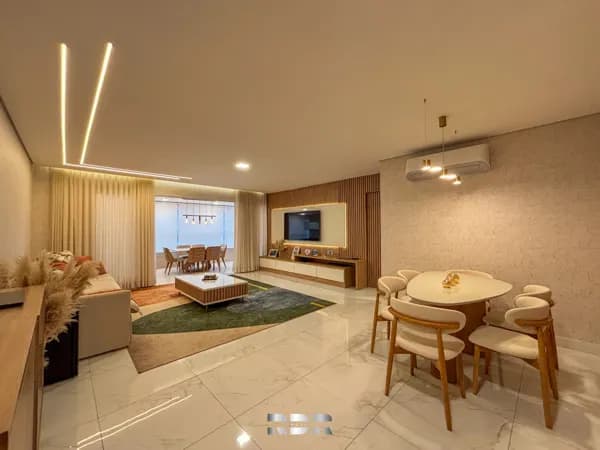 Apartamento luxuoso, decorado, com 3 suítes e 3 vagas privativas, à venda no Canto do Forte