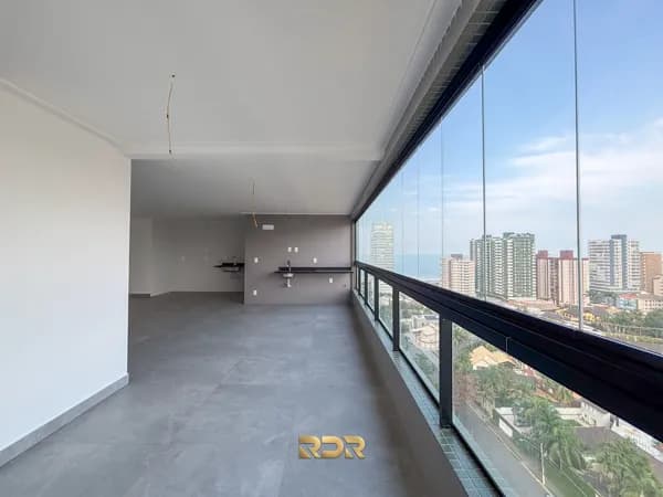 Apartamento em conceito aberto, com 3 suítes e vista para o mar, à venda no Canto do Forte