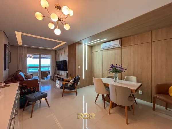 Apartamento luxuoso com vista para o mar e 3 suítes, à venda no Canto do Forte