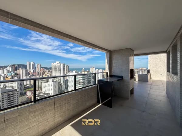 Cobertura Duplex nova e com vista mar, localizada no coração da Guilhermina