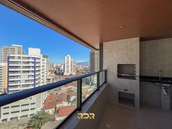 Apartamento com churrasqueira a carvão, duas vagas privativas e vista livre, à venda no coração da Guilhermina