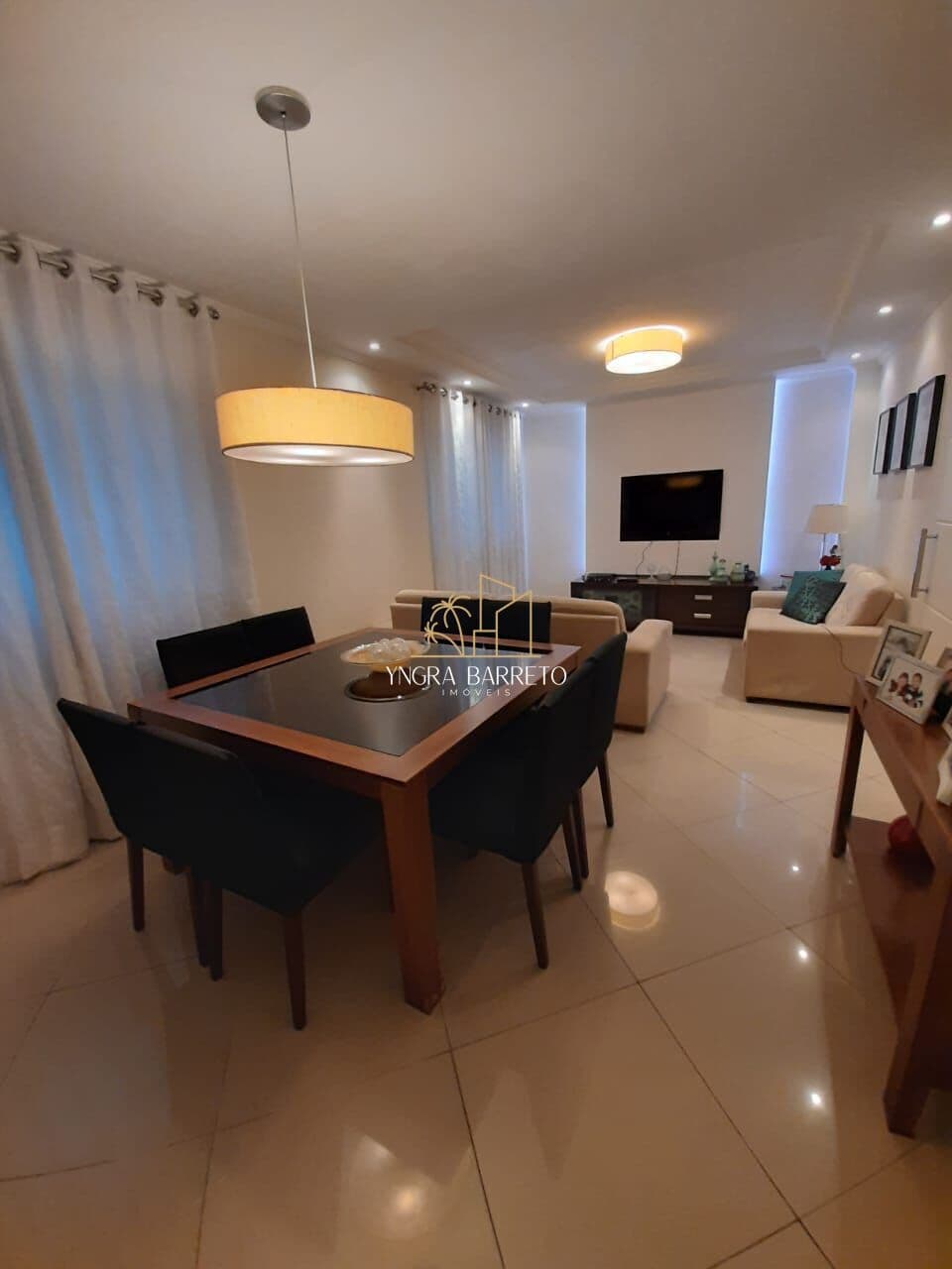 Casa em condomínio Padrão