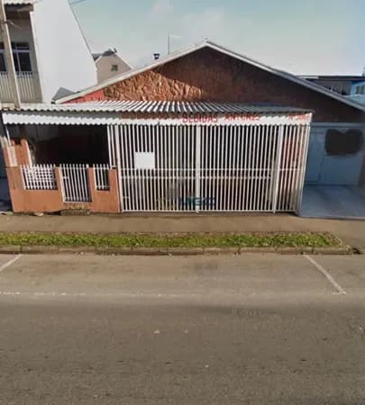 Amplo terreno/Casa- Residencial ou Comercial